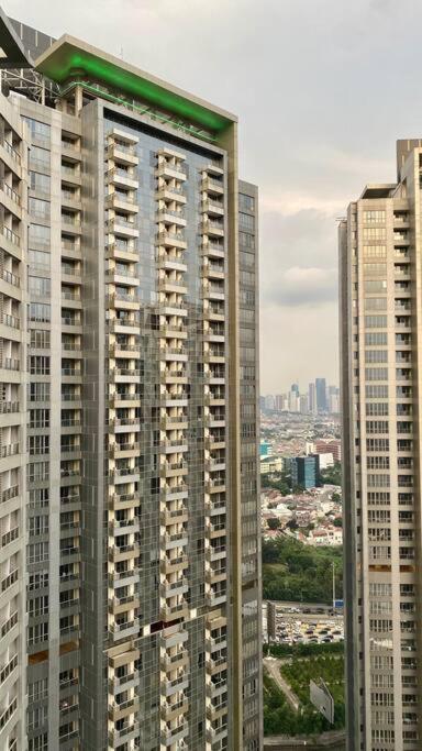 2 Bed Room Apartment In West Jakarta Exteriér fotografie